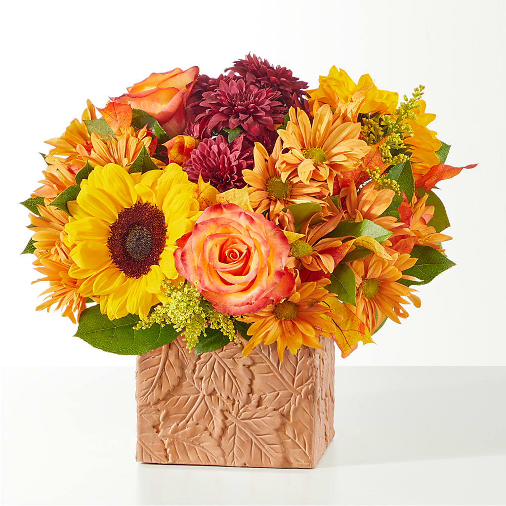 The Outdoors Bouquet – LARRY'S FLORIST, Cliffside Park NJ