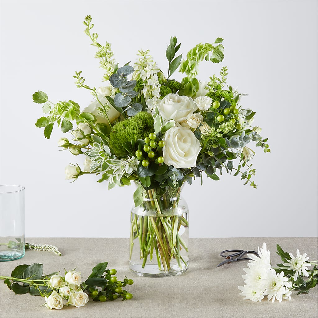 Irish Garden - A Florist Original – LARRY'S FLORIST, Cliffside Park NJ