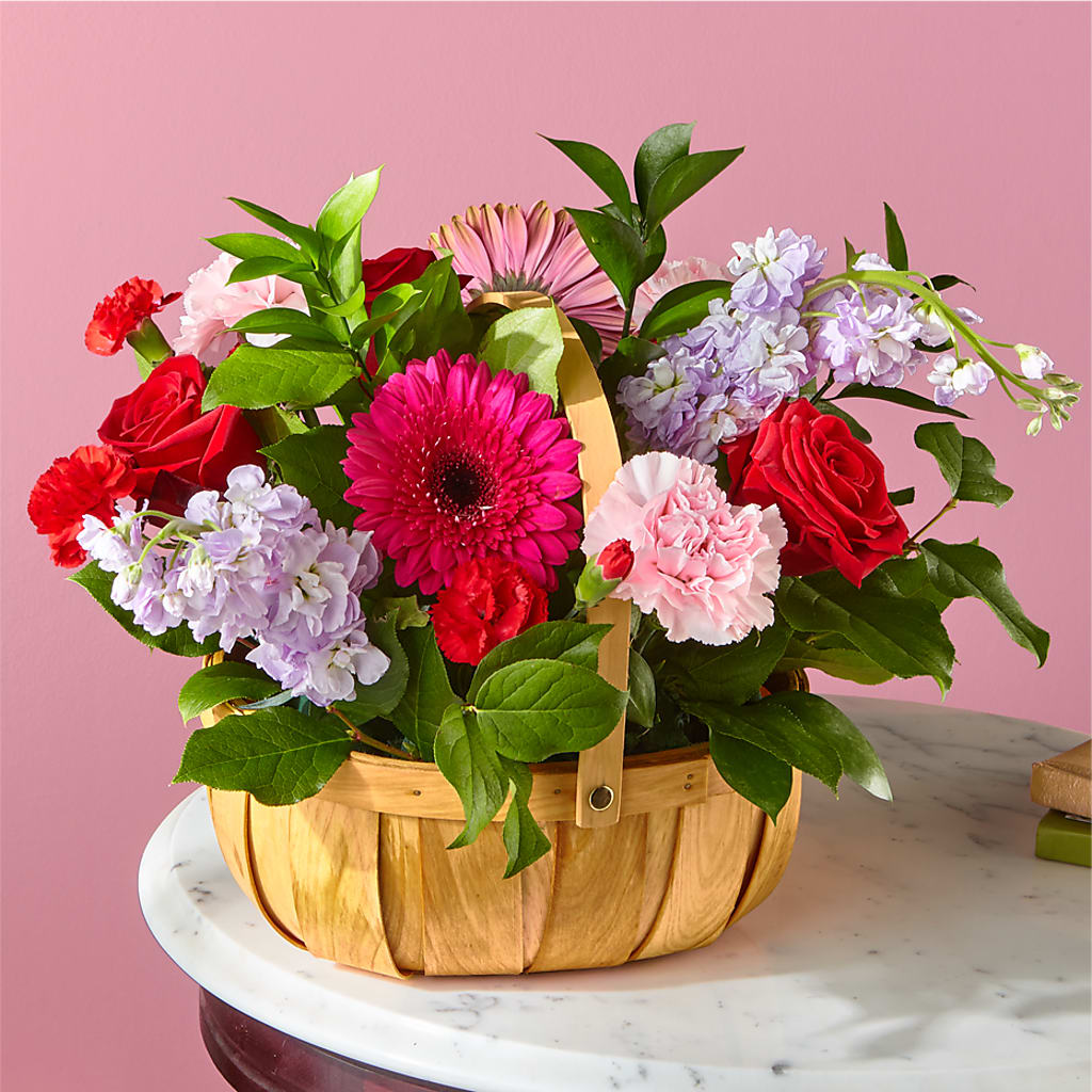 Pink Picnic Basket – LARRY'S FLORIST, Cliffside Park NJ