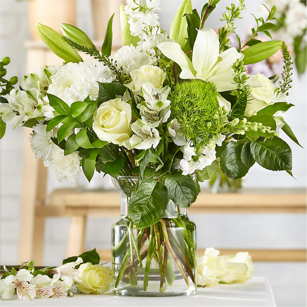 Classic Ivory – A Florist Original – LARRY'S FLORIST, Cliffside Park NJ