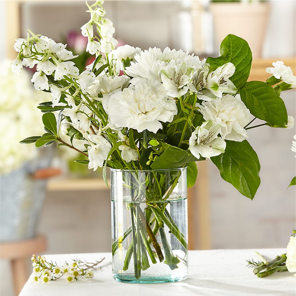 Classic Ivory – A Florist Original – LARRY'S FLORIST, Cliffside Park NJ