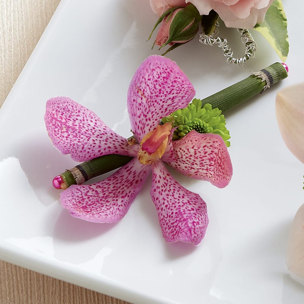 Pink Mokara Boutonniere – LARRY'S FLORIST, Cliffside Park NJ