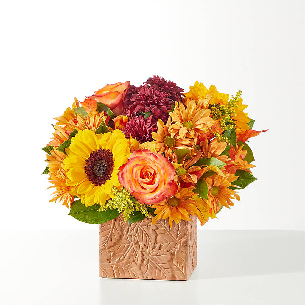 The Outdoors Bouquet – LARRY'S FLORIST, Cliffside Park NJ