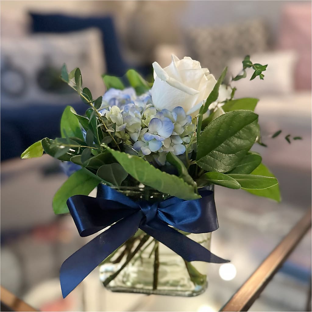 Sky Blue Delight Bouquet – LARRY'S FLORIST, Cliffside Park NJ