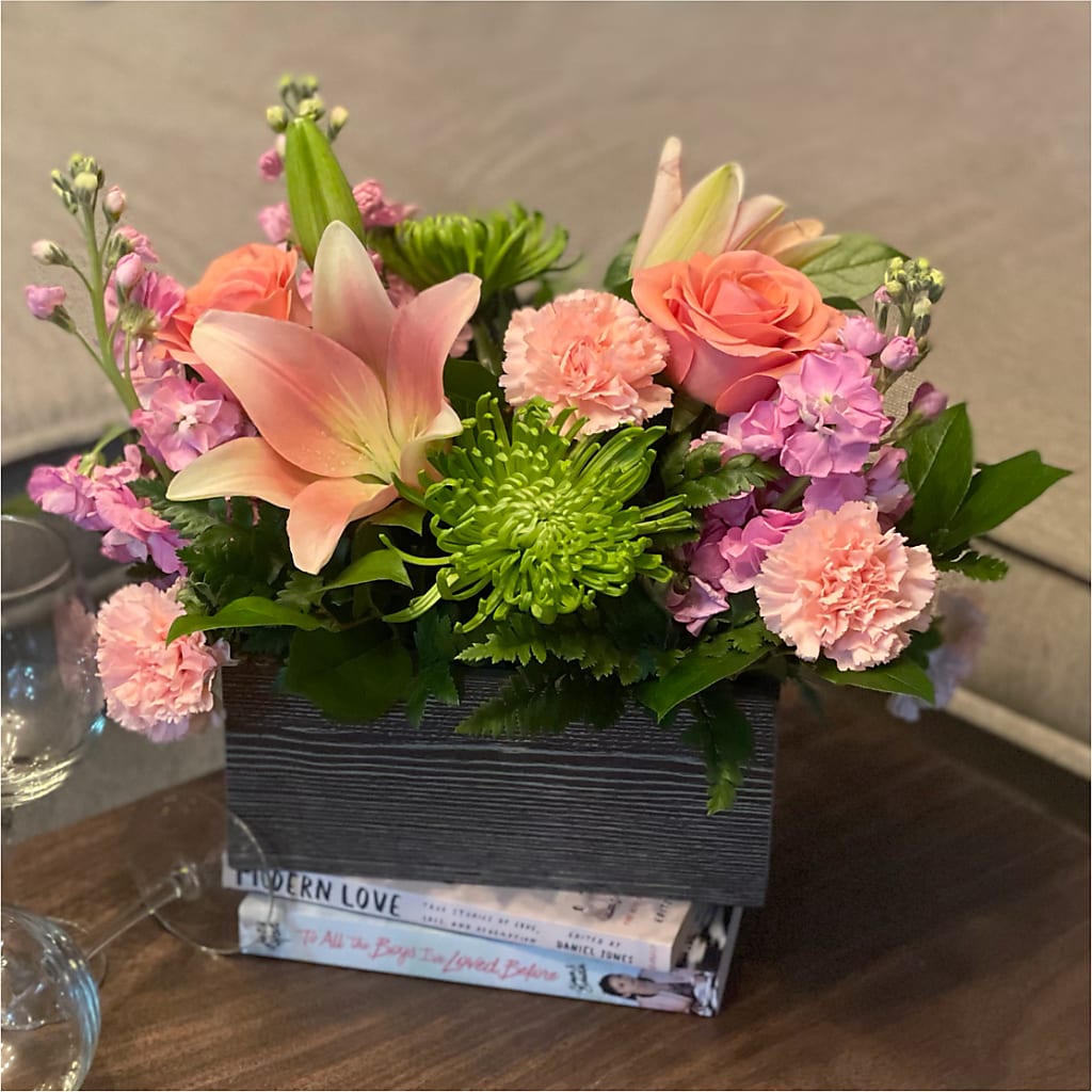 Beautiful Spirit Basket – LARRY'S FLORIST, Cliffside Park NJ