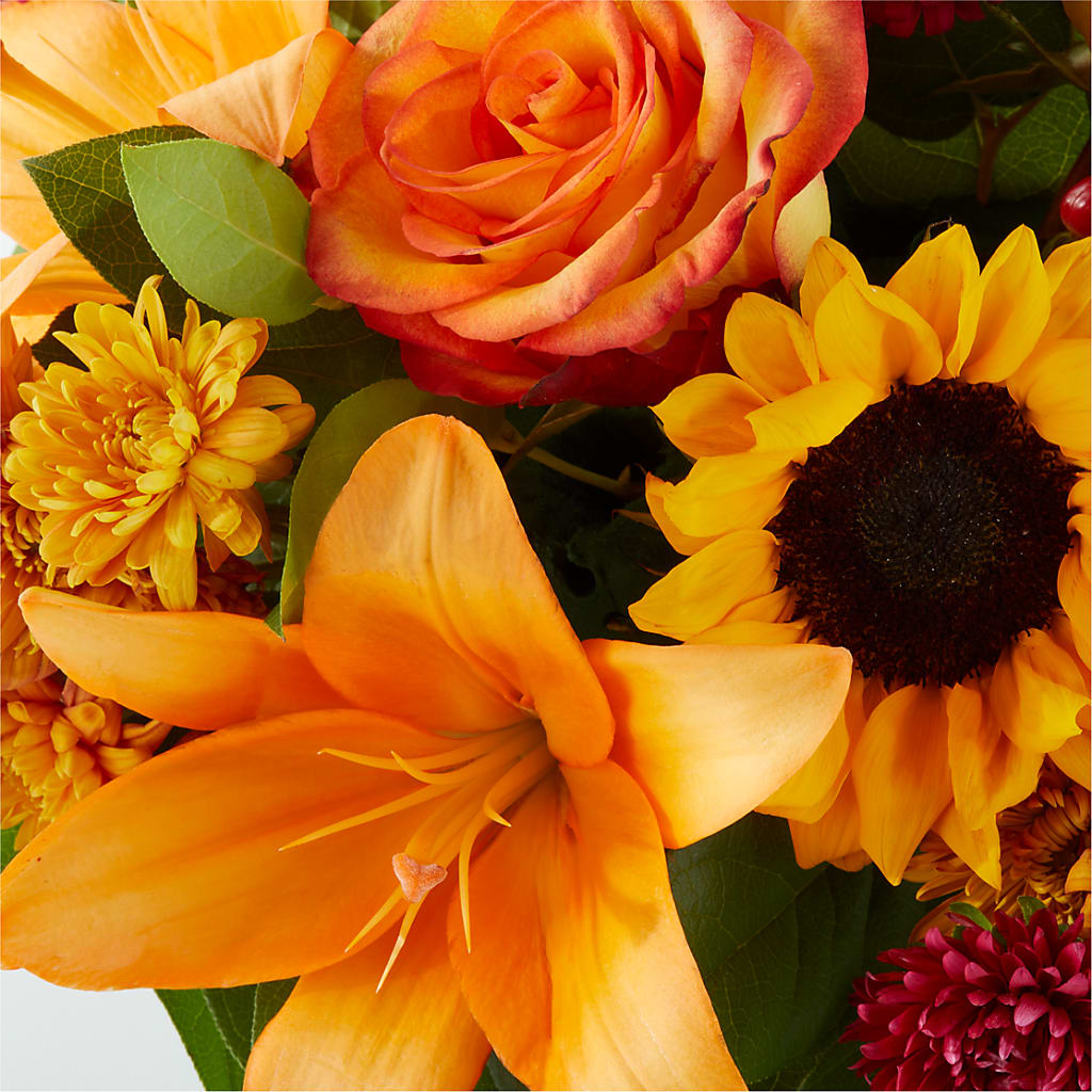 Grateful Centerpiece – LARRY'S FLORIST, Cliffside Park NJ