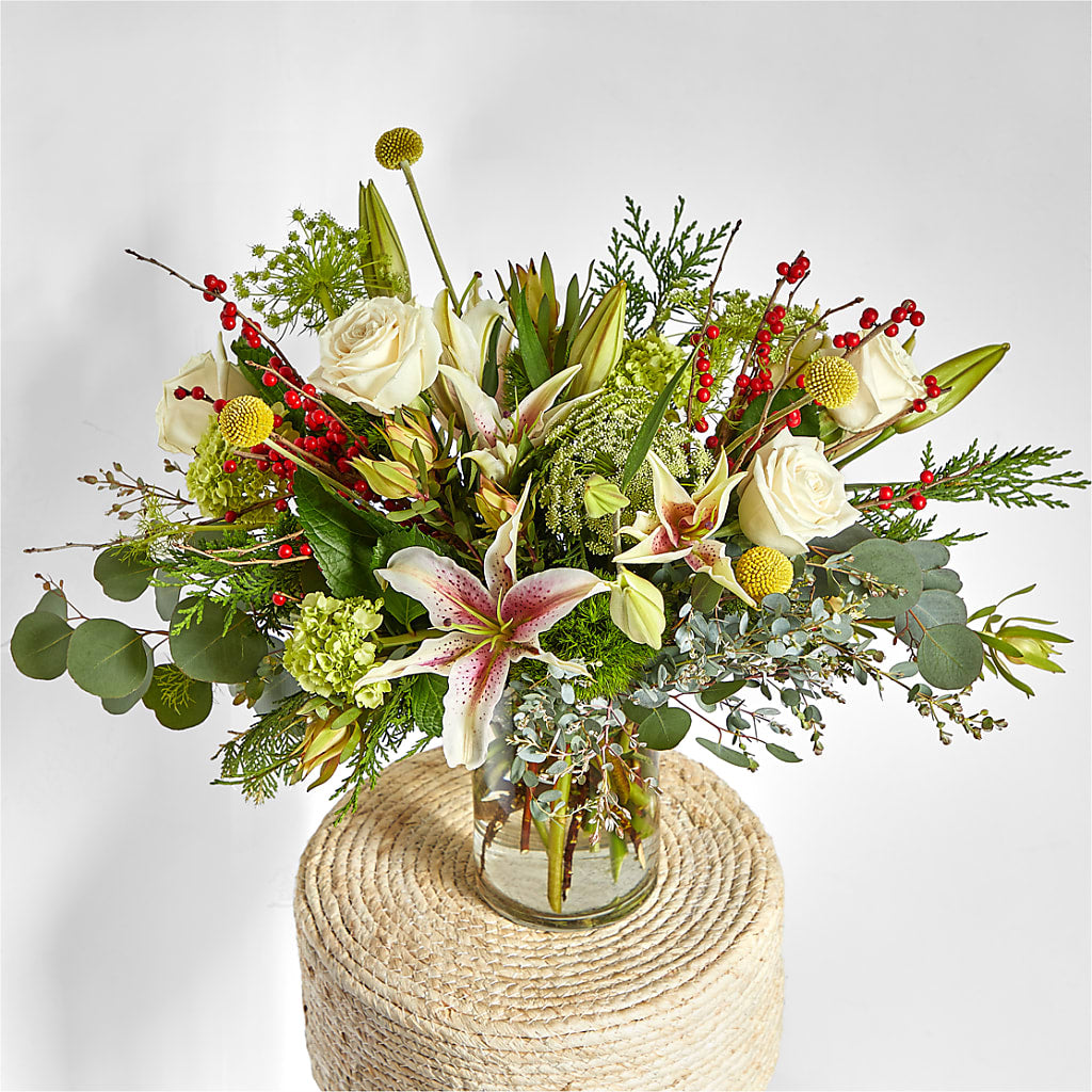 Berry & Bright Bouquet – LARRY'S FLORIST, Cliffside Park NJ