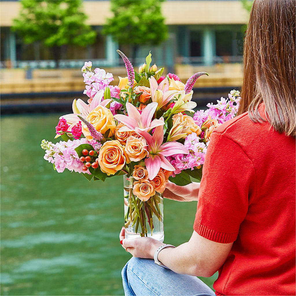 Bisous Bouquet – LARRY'S FLORIST, Cliffside Park NJ